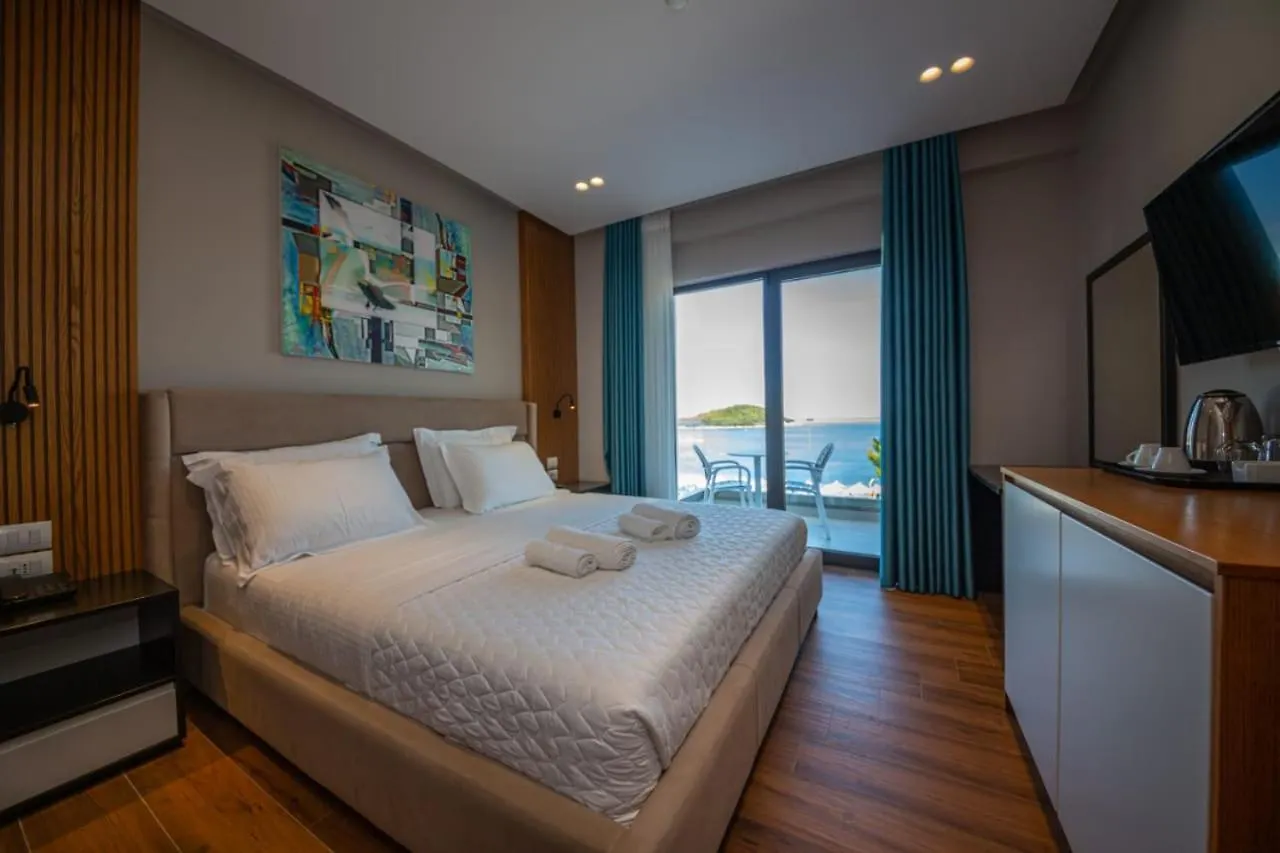 King Hotel Ksamil 4*,  Albanien