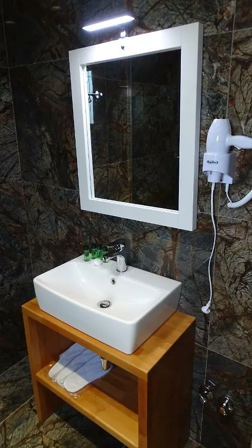King Hotel Ksamil