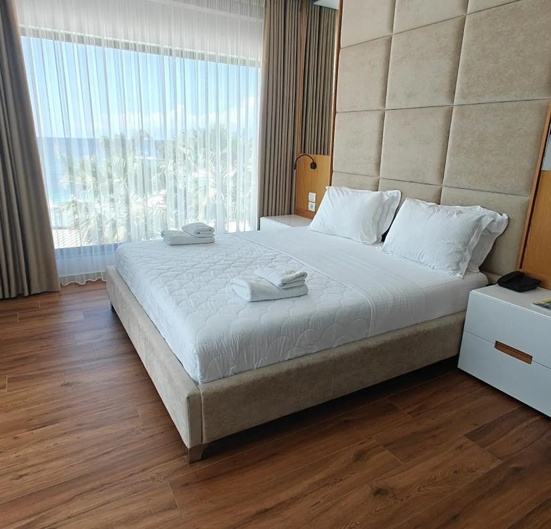 King Hotel Ksamil